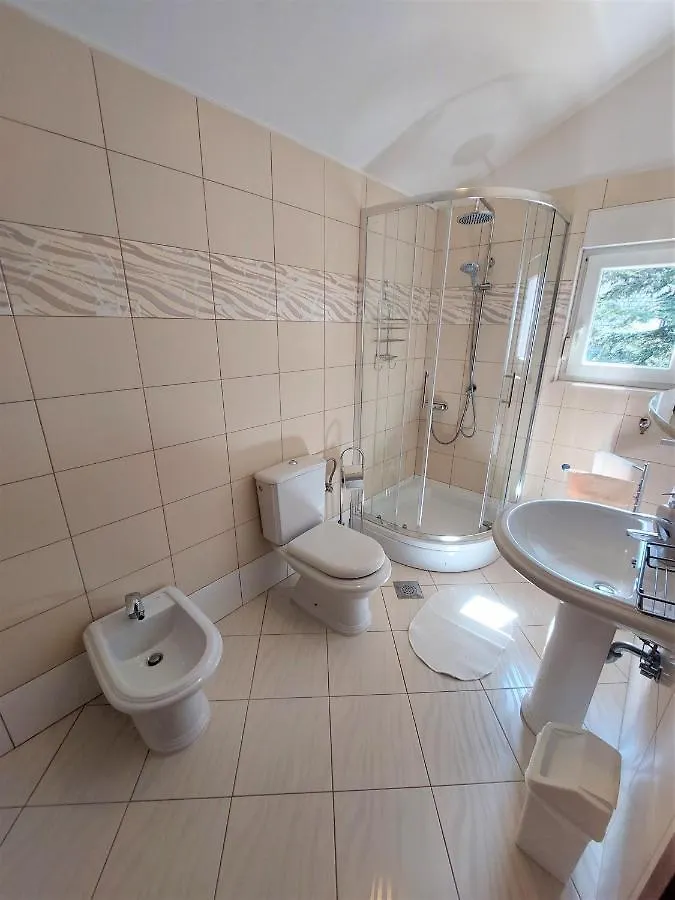 Apartmani Selce 30660 - Tomislav Croatia