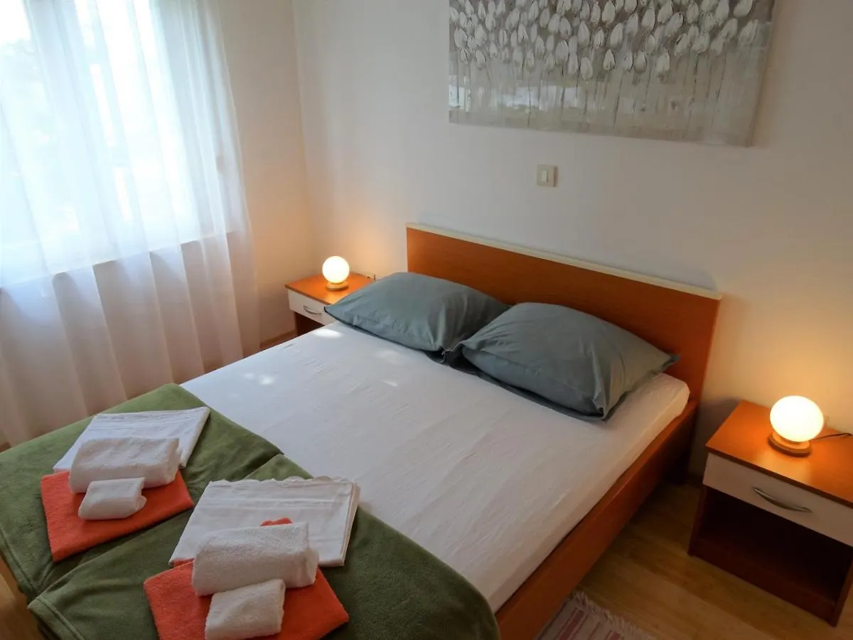 Apartmani Selce 30660 - Tomislav Apartment
